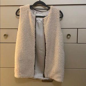 Aritzia Sweater Vest